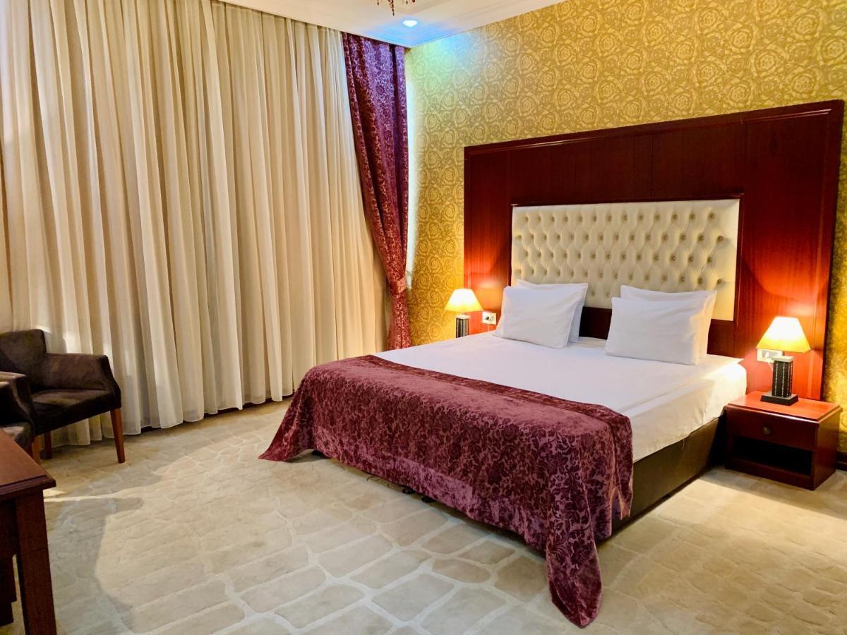 Clover Hotel Baku Zewnętrze zdjęcie